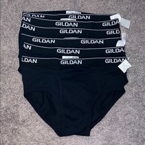 Gildan Men's Black Briefs Pack of 6